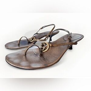 Vintage 90s Gucci double GG gold leather thong kitten heel sandals Size 7